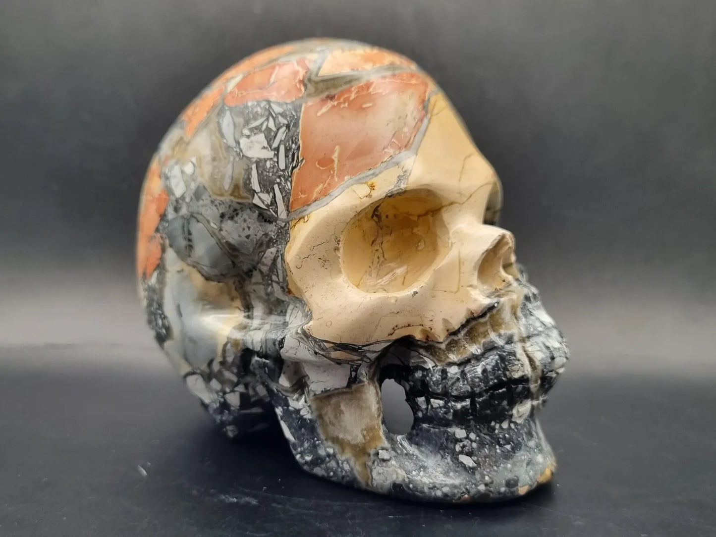 maligano jasper skull carving