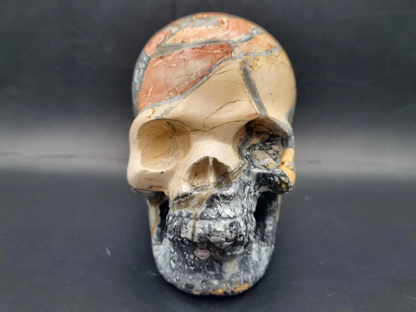 maligano jasper skull carving